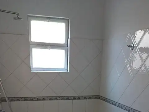 Tucuman 3310 , Piso 1