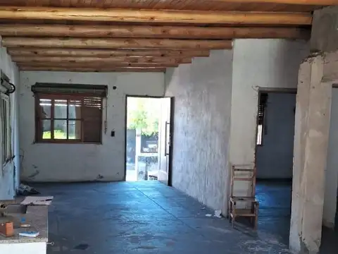 Venta de casa en calle Avellaneda