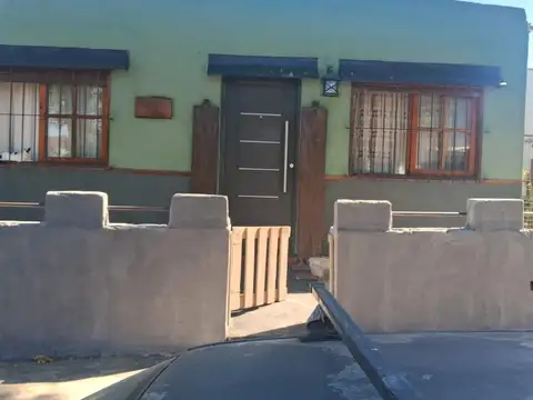 Venta de casa en calle Avellaneda
