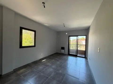 Monoamb c/balcón a estrenar  ALQUILER