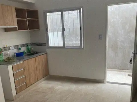 Depto Tipo Casa en Alquiler en Villa Pueyrredon, $ 580.000