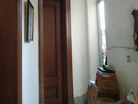 Casa 18 ambientes con 6 baños