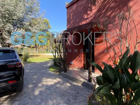 Casa en Venta en Villa Gobernador Udaondo, USD 370.000