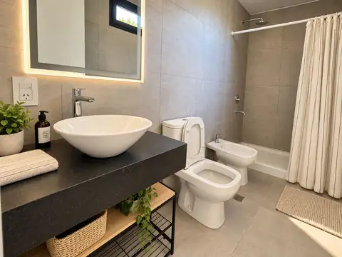 Departamento en Alquiler con 1 cocheras