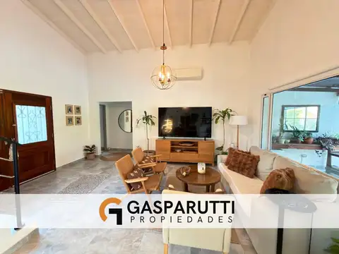 Casa 4 ambientes con 4 baños