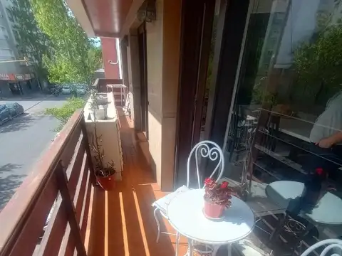 Departamento 5 ambientes con 3 baños