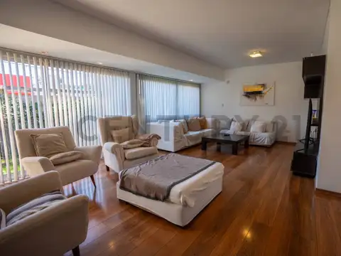 Casa en Venta en City Bell, USD 225.000