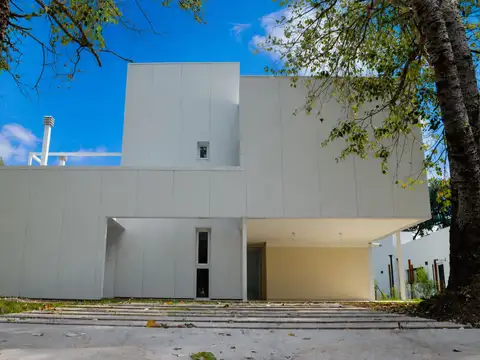 Casa en Venta en Luján, USD 235.000