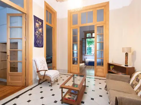Venta Departamento 5 ambientes en PB con patios Balvanera