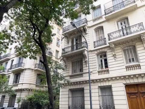 DEPARTAMENTO en VENTA 5 ambientes Balvanera PB PATIOS CATEGORIA