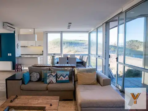 Casa en Venta en Carilo, USD 1.009.400