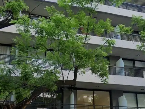 Gallo al 900 y Córdoba. Piso 9. 100 m2 totales. 2 ambientes. 2 plantas. Balcón corrido. Terraza propia de 50 m2. Suite. Toilette. Vestidor. Pileta. Gym grande con muchas máquinas. Doble SUM con balcón corrido con Parrilla. Apto profesional. Bajas expensas