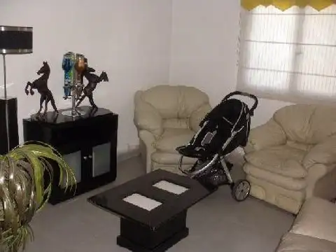 Casa  en Venta ubicado en Quilmes Oeste, Quilmes, G.B.A. Zona Sur - SVN0679_LP584467_1