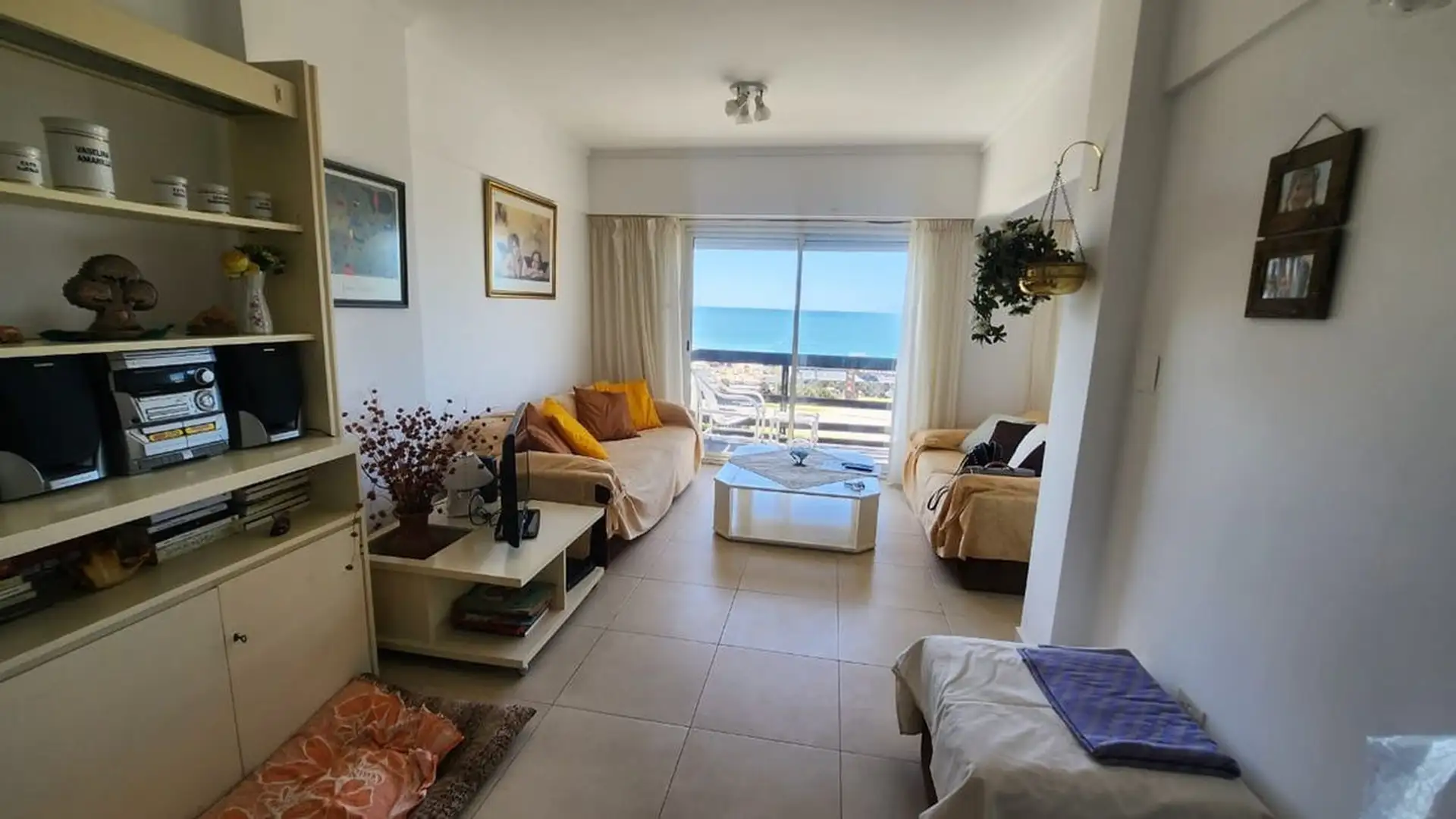 Venta Dpto 4 ambientes frente al Mar amoblado