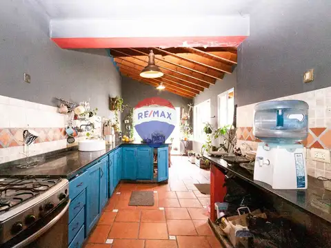 VENTA LOCAL EN LOTE 8,66 X 21,91 PLENO LANUSITA