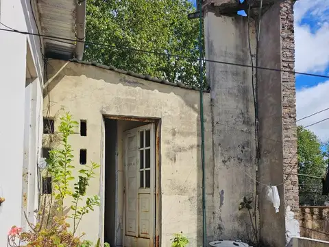 Boulevard Avellaneda 1700