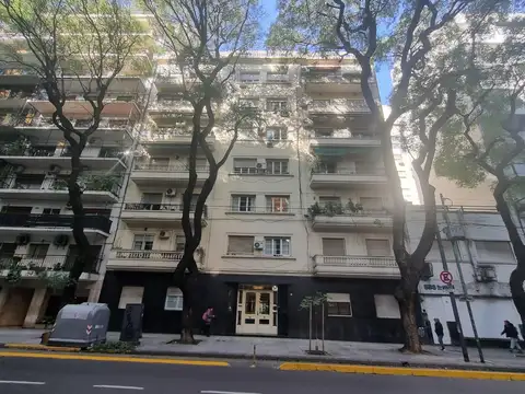 Av. Coronel Díaz  1755