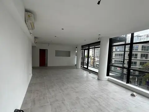 Oficina en Alquiler al Noreste