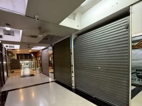 Ideal ALQUILER Local en Galeria CENTER  Peatonal Florida