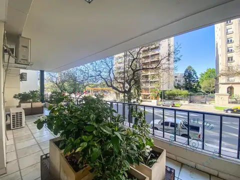 Av. Figueroa Alcorta 3000 | 3 dorm | Patio interno | Balcon | Palermo Chico