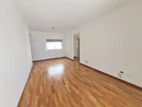 Oficina en Alquiler 25 años