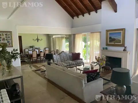 Casa en Alquiler Temporal en San Isidro, USD 6.000