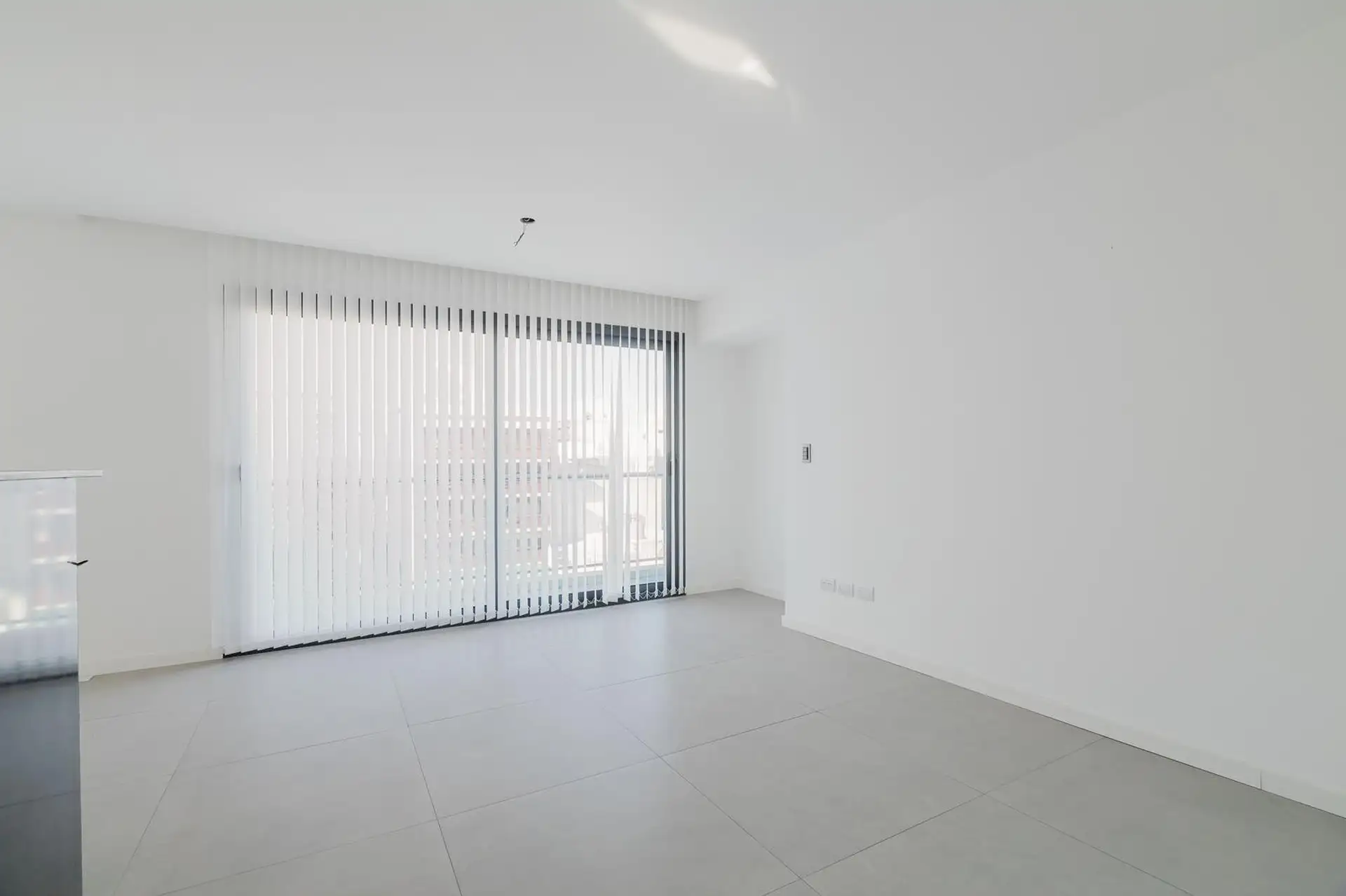 Monoambiente con balcón – 4° piso al contrafrente – Plaza Mitre – MDP