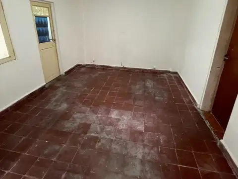 ALQUILER -PH 3 AMBIENTES CON PATIO SIN EXPENSAS - VILLA MADERO