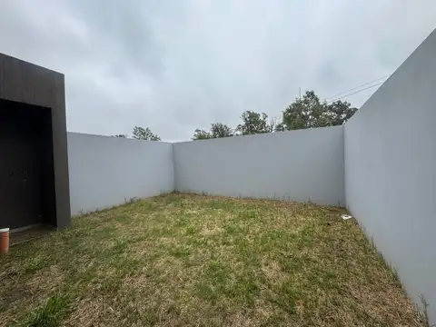 Venta DUPLEX 2 dormitorios dentro Circunvalación