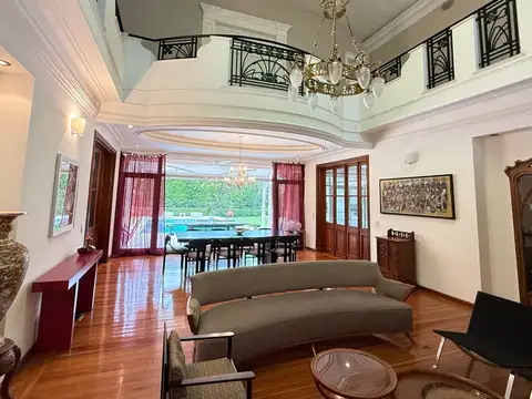 Casa en Venta de 5 dormitorios