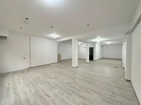 Local en Alquiler en Victoria, $ 2.500.000