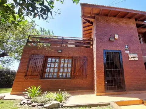Casa en Venta con 1 cochera