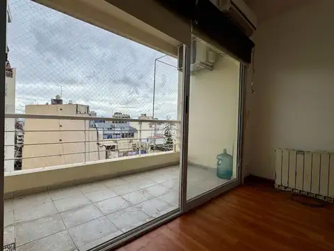 VENTA DEPARTAMENTO MONOAMBIENTE FLORES COCHERA