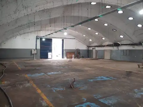 ALQUILER GALPON 800 M2. A 150MTS. RUT 9 - FERREYRA