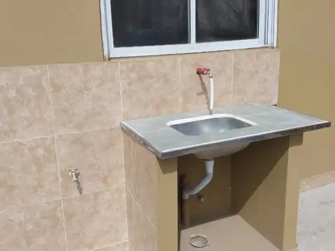 Depto Tipo Casa 2 ambientes con 1 baño