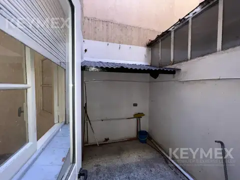 Depto Tipo Casa en Venta en Flores, USD 78.000