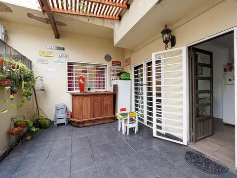 Depto Tipo Casa en Venta al Este