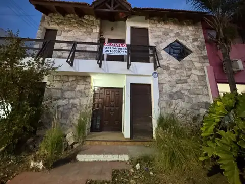 Casa en Alquiler en Urca, Cordoba