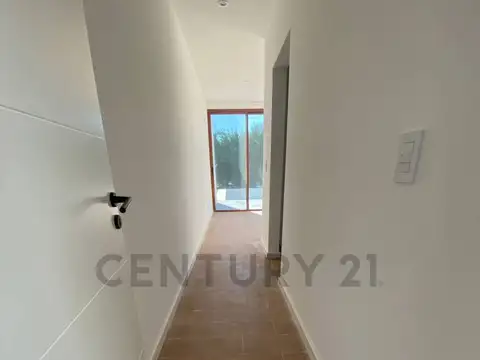 CASA CON PILETA SANTA ELENA