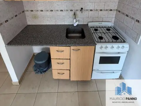 Depto Tipo Casa 2 ambientes con 1 baño