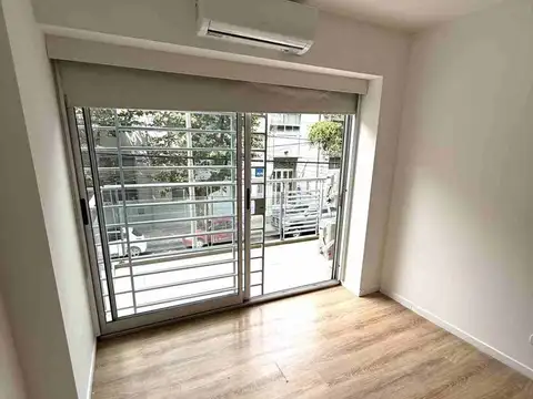 Departamento 2 amb Fte Avellaneda Alquiler Balcón