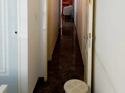 Casa 2 ambientes con 1 baño