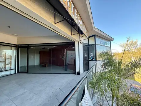Local Comercial En Planta Alta De Paseo Dino