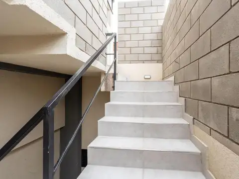 Depto Tipo Casa 2 ambientes con 1 baño