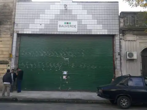 Excelente GALPÓN 550 mts2, para ALQUILER en BARRACAS