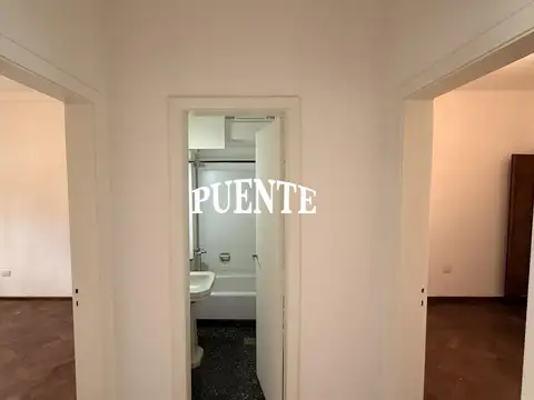 Casa en Alquiler en Banfield, $ 1.500.000
