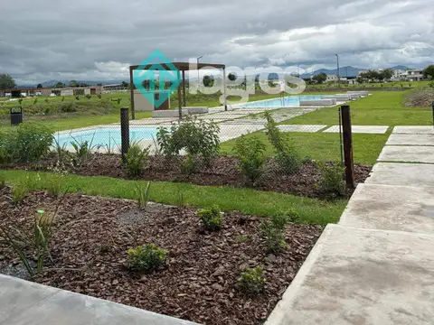 Lote en venta de 900m2 en Barrio cerrado Las Chuñas