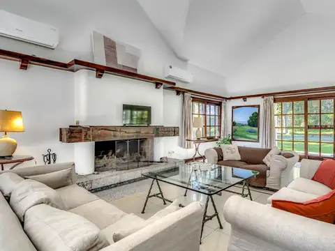 Casa en Venta en Beverly Hills, USD 1.400.000