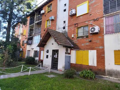VENTA TRES AMBIENTES 3 AMBIENTES BARRIO ODISA