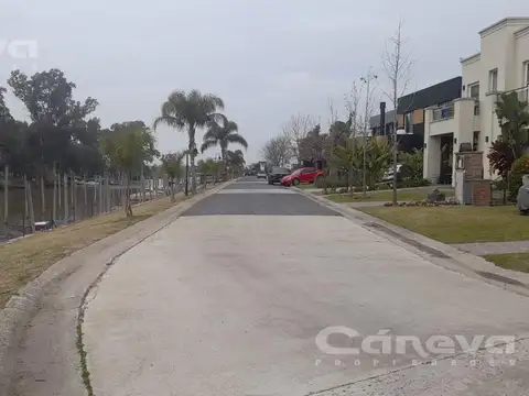 Terreno en Venta en Vila Marina, USD 100.000